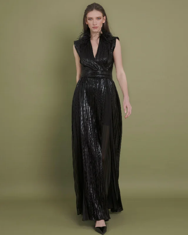 V-Cut Neckline Pleated Dress