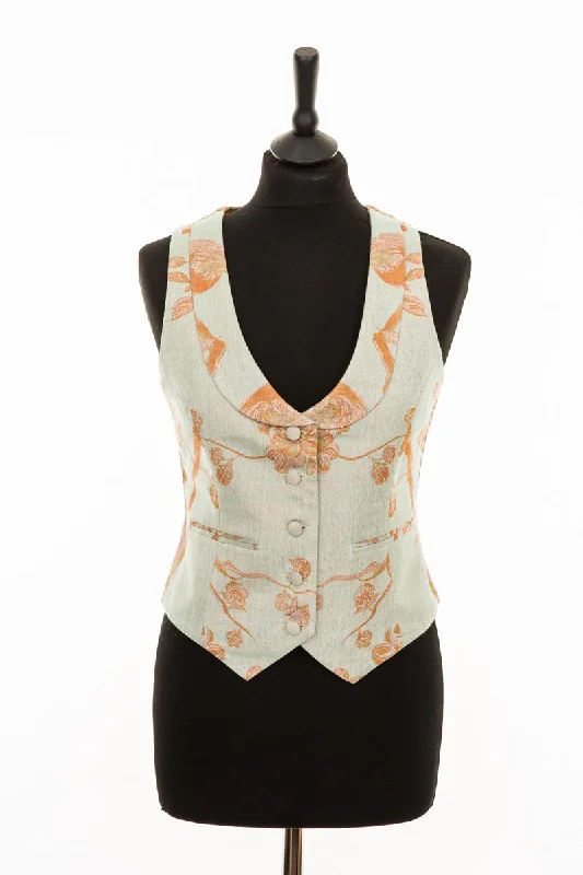 Scoop Neck Waistcoat in Eggshell Fashionable Buttoned Waistcoat Vest