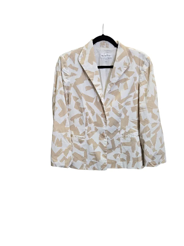 Tan & White Blazer Cmc, Size 16 Women's Lightweight Blazer
