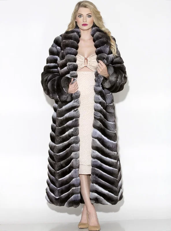 Chinchilla Fur Coat with Shawl Collar, Skin on Skin Side Fashionable Oversized Shawl