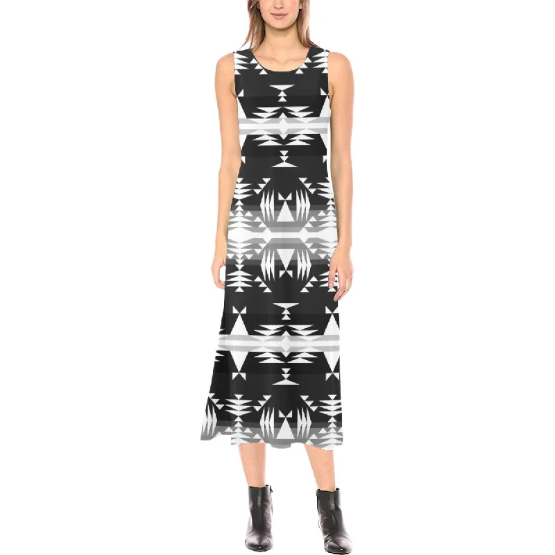 Between the Mountains Black and White Phaedra Sleeveless Open Fork Long Dress Tunics Winter warm Between the Mountains Black and White Phaedra Sleeveless Open Fork Long Dress Tunics Winter warm