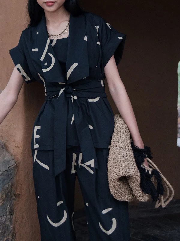 Triangle Printed Berlin Shawl Collar Black Stylish Cashmere Shawl Cape