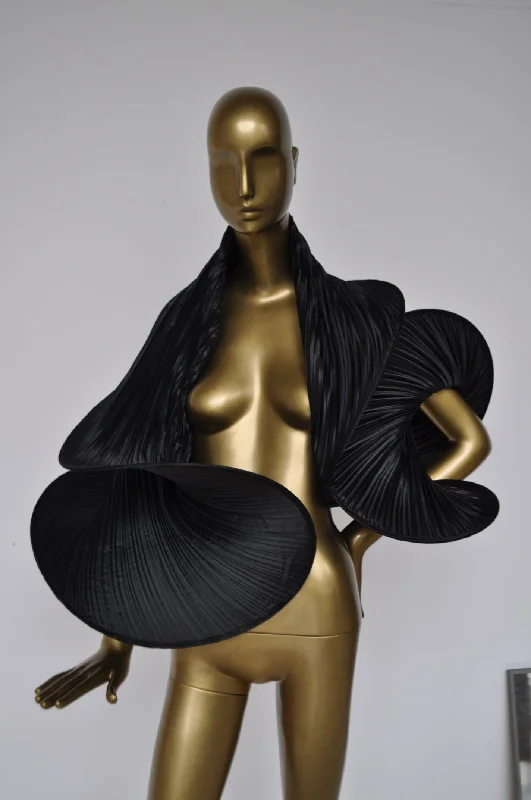 Pleated shawl very sculpted avantgarde style designer made Classic Cashmere Shawl Scarf